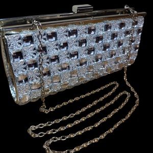❤️Beautiful blinged out clutch, for special occasions. NWOT